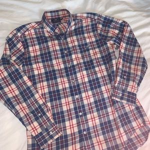 large Vineyard Vines plaid flannel